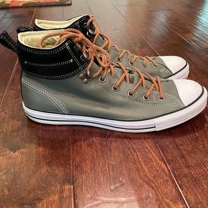 Men’s high top Converse- leather